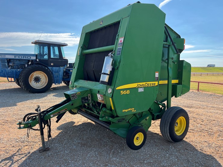 2007-john-deere-568-image-1