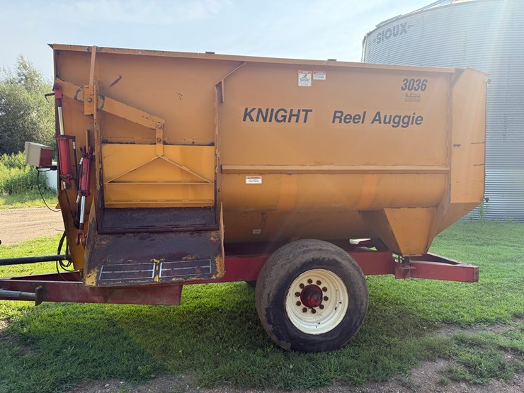 2000-knight-3036-image-2