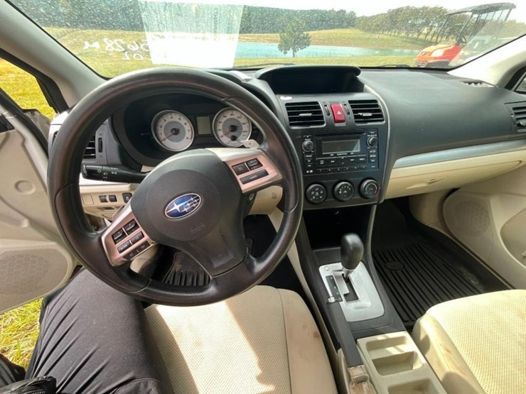 2014-subaru-impreza-(awd,-at,-2.0l,-miles-image-16