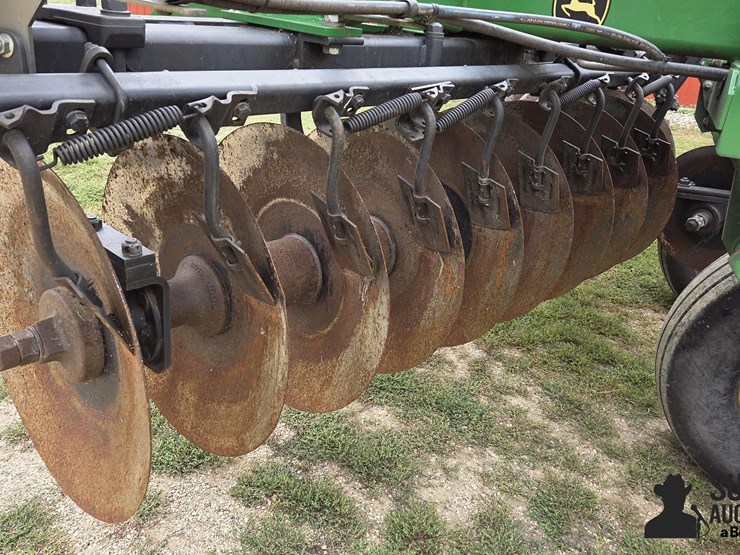 2011-john-deere-637-image-20