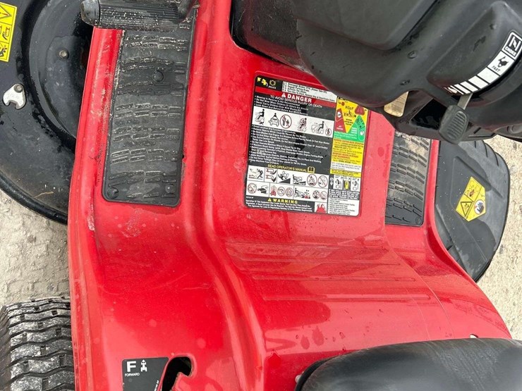2019-troy-bilt-pony-42x-42in-riding-mower-image-10