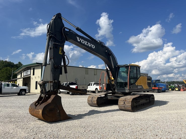 2020-volvo-ec200el-image-2