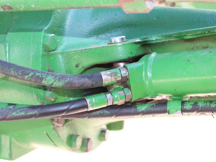 john-deere-8320-image-61