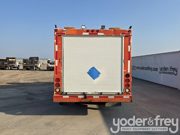 2009-international-7300-image-4