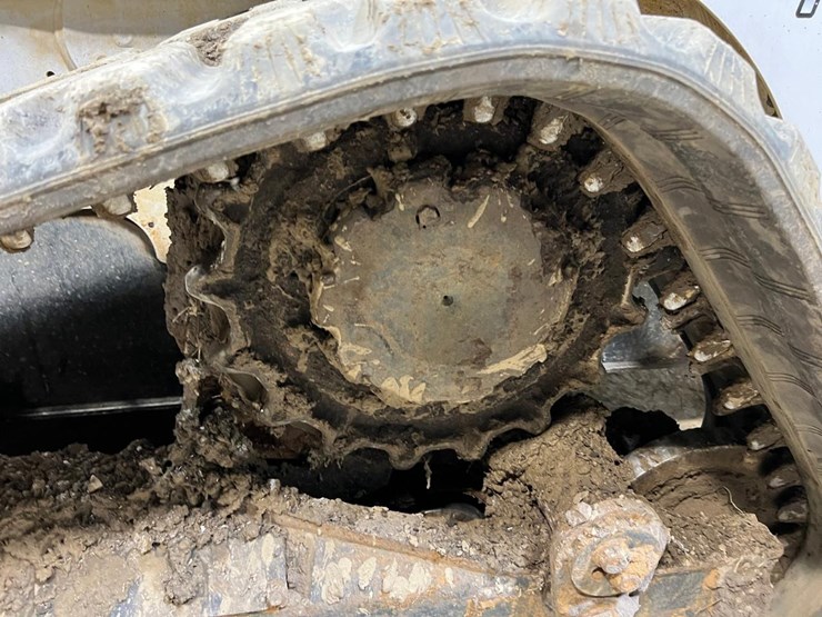 2018-bobcat-t870-image-14