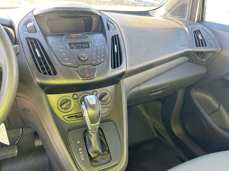 2017-ford-transit-connect-image-18