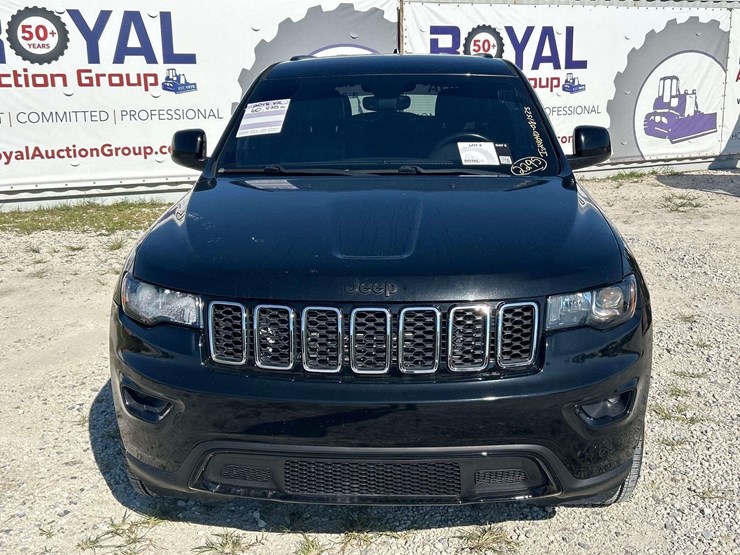2018-jeep-grand-cherokee-image-23