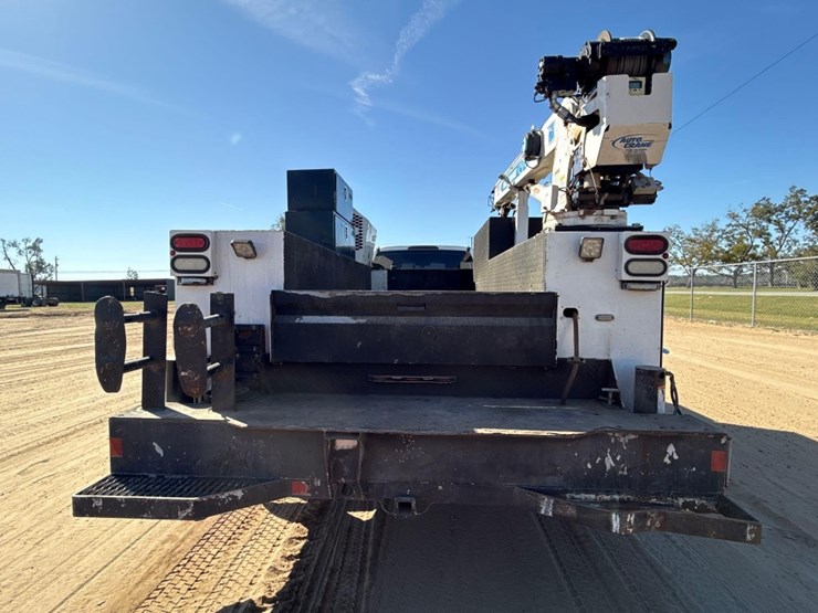 2017-ford-f550-xl-image-6