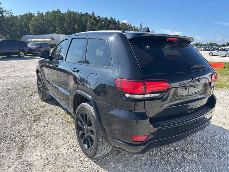 2018-jeep-grand-cherokee-image-4