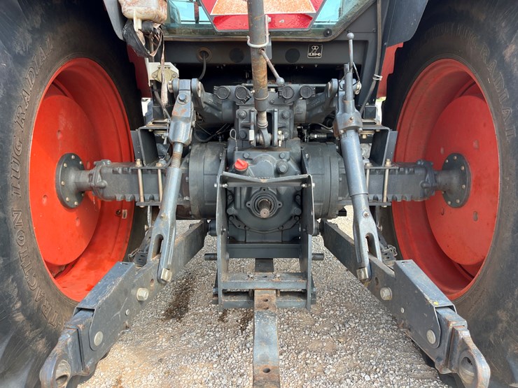 2012-kubota-m135x-image-9