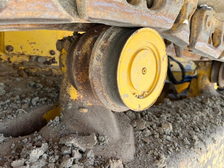 2016-komatsu-d61px-24-image-24