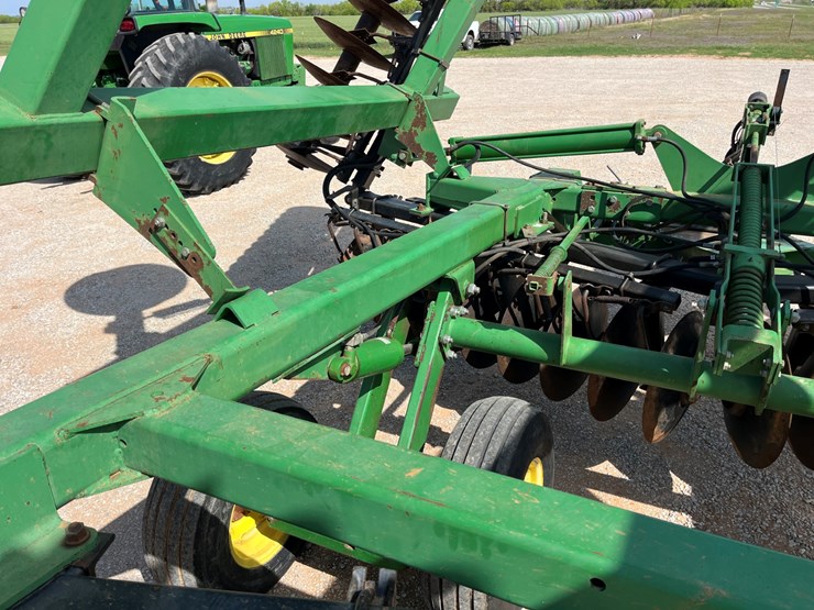 2001-john-deere-637-image-12