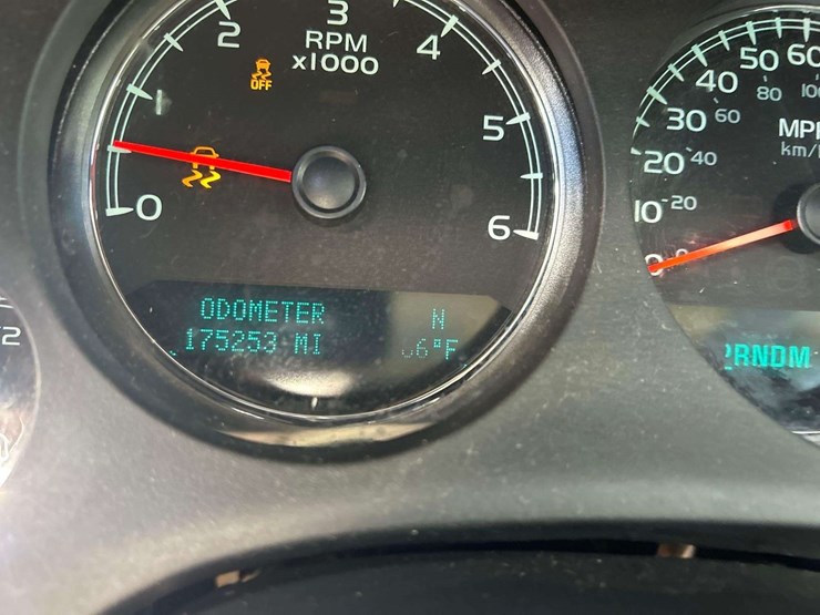 2013-gmc-yukon-denali-image-6