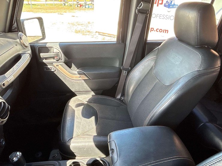 2016-jeep-wrangler-image-19