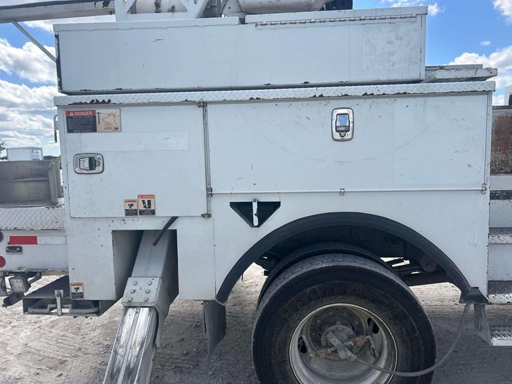 2016-freightliner-m2-106-altec-am50-50ft-bucket-truck-image-35