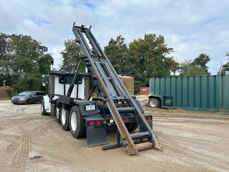 2006-peterbilt-357-image-10