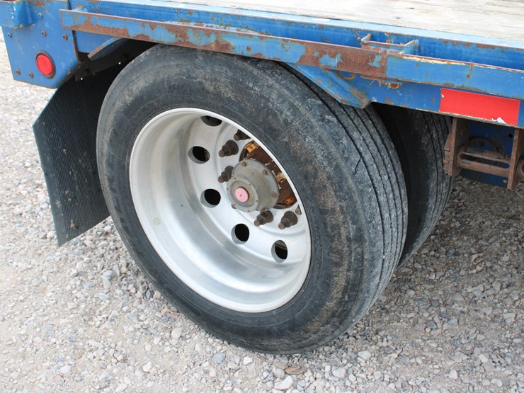 2013-great-dane-53'-image-19