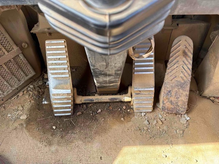 1995-caterpillar-928f-image-25