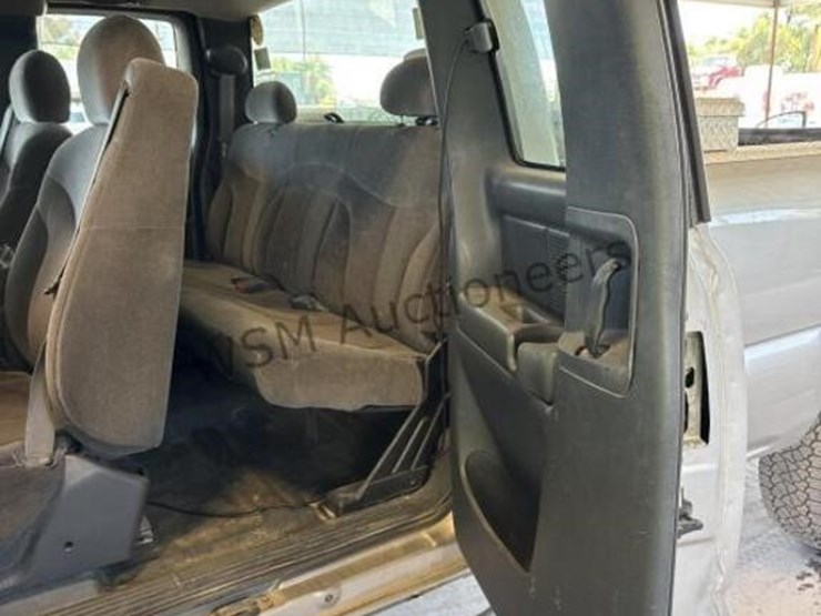 2002-gmc-sierra-2500hd-image-27