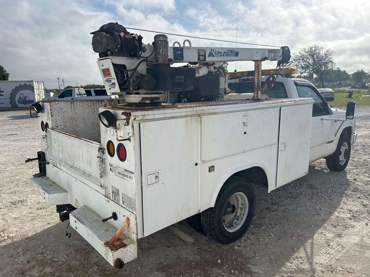 1997-chevrolet-c3500-auto-crane-service-truck-image-3