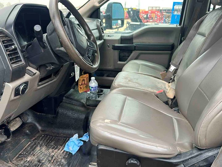 2019-ford-f550-image-6