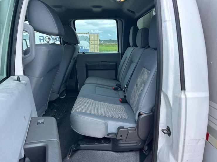 2012-ford-f550-image-18