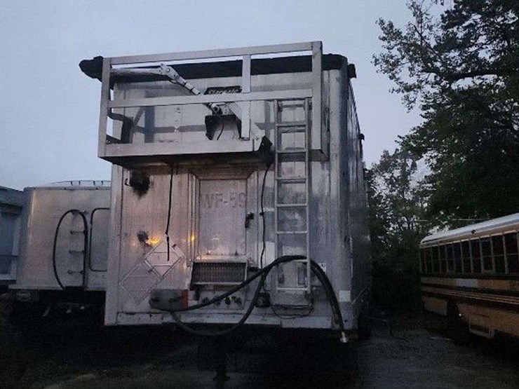 2016-stargate-walking-floor-trailer-tri-axle-image-1