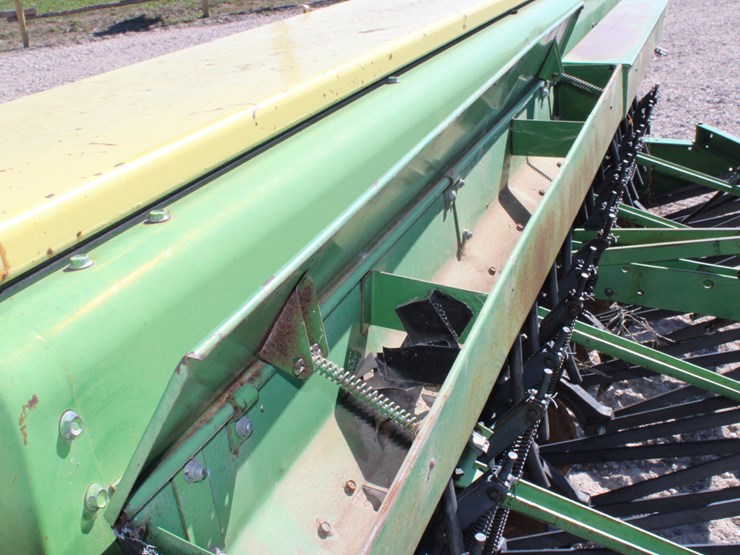 john-deere-8200-image-11
