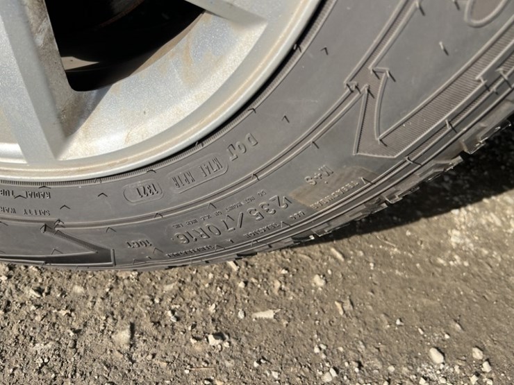 2010-ford-escape-hybrid-image-14