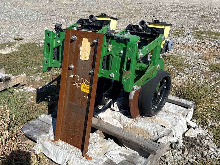 #9790-•-john-deere-twin-row-planter-unit-inv#-9790-image-1