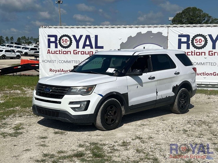 2017-ford-explorer-image-1