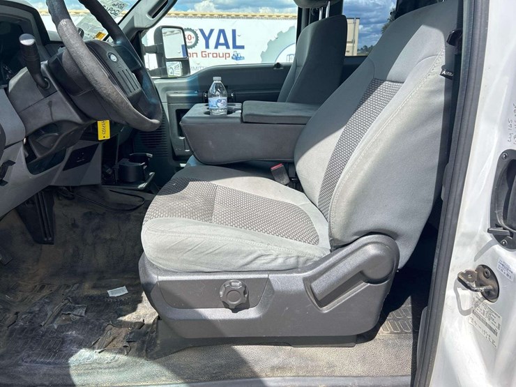 2016-ford-f550-image-14