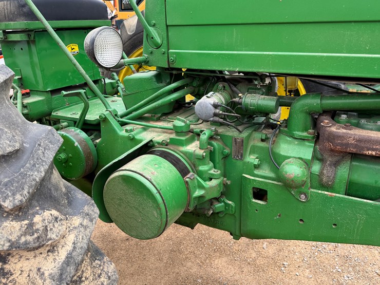 john-deere-50-image-12