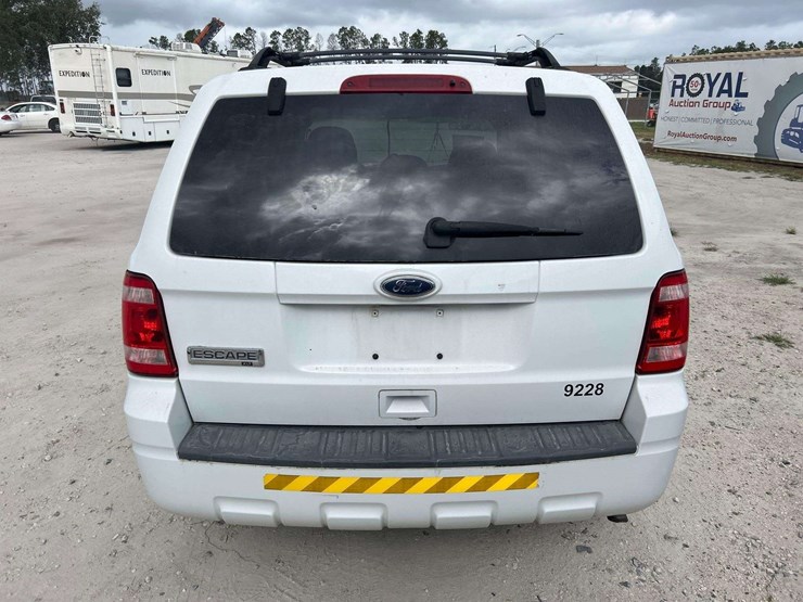 2011-ford-escape-xlt-image-21