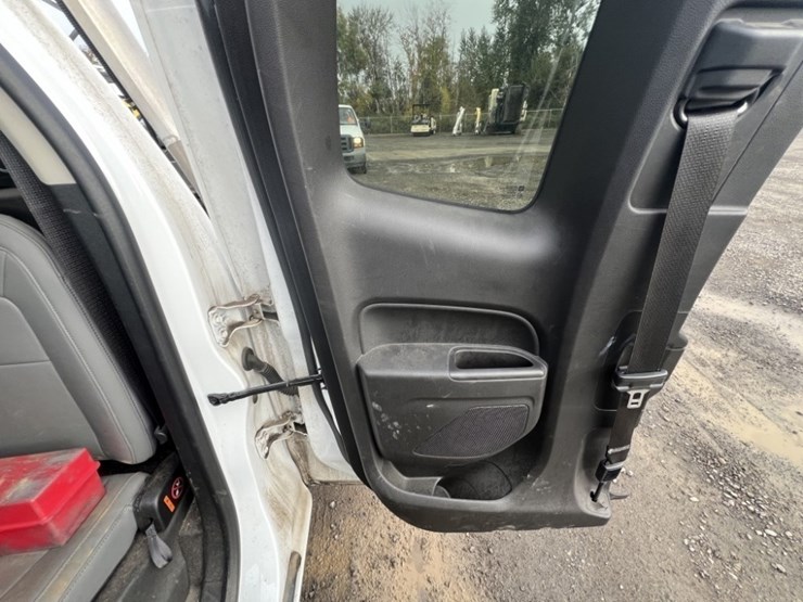 2015-chevrolet-colorado-image-21