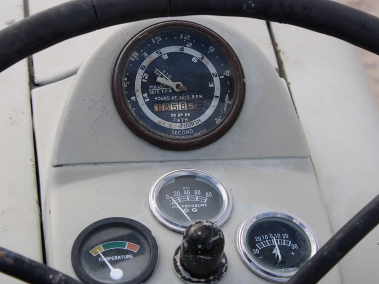 1957-ford-850-image-14