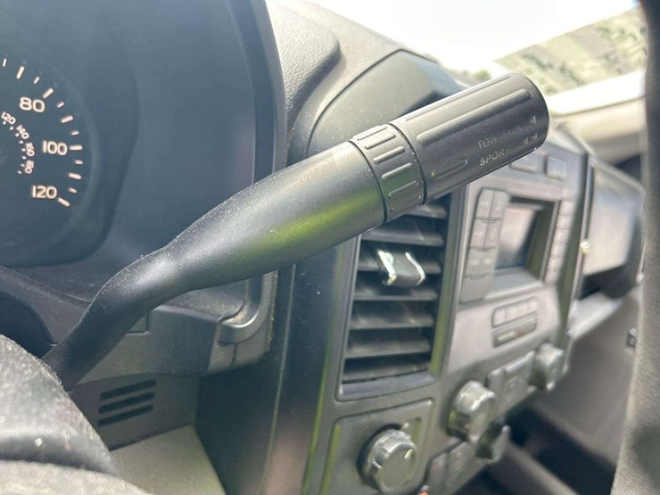 2016-ford-f150-image-17