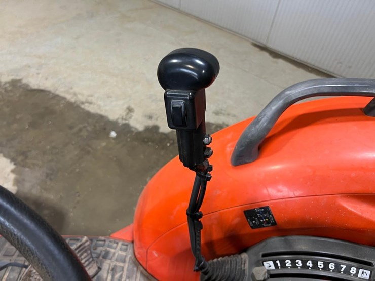 kubota-la514-image-35