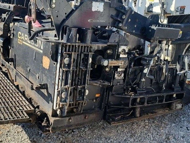 2017-roadtec-wheel-asphalt-paver-w/omini4-image-19