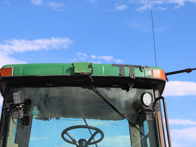 john-deere-8320-image-50