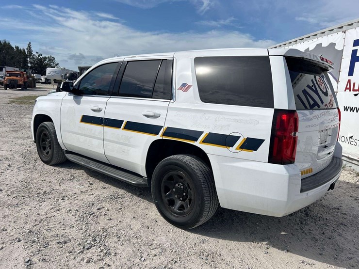 2018-chevrolet-tahoe-image-4