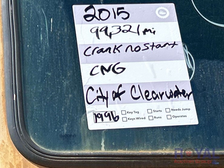 2015-peterbilt-320-image-23