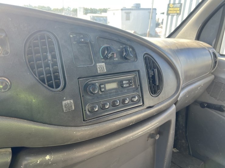 1999-ford-e350-sd-image-18