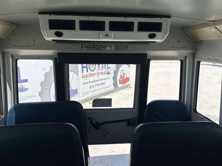 2007-freightliner-b2-image-20