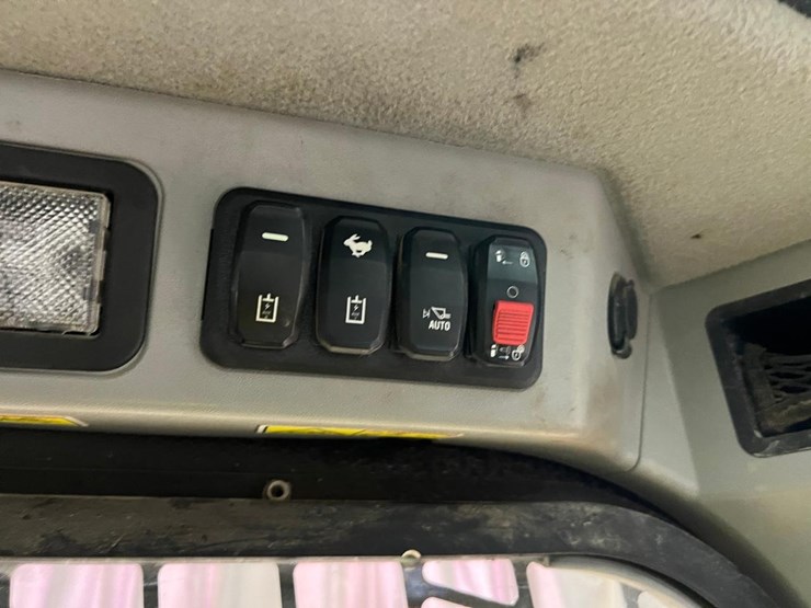 caterpillar-259d3-image-29