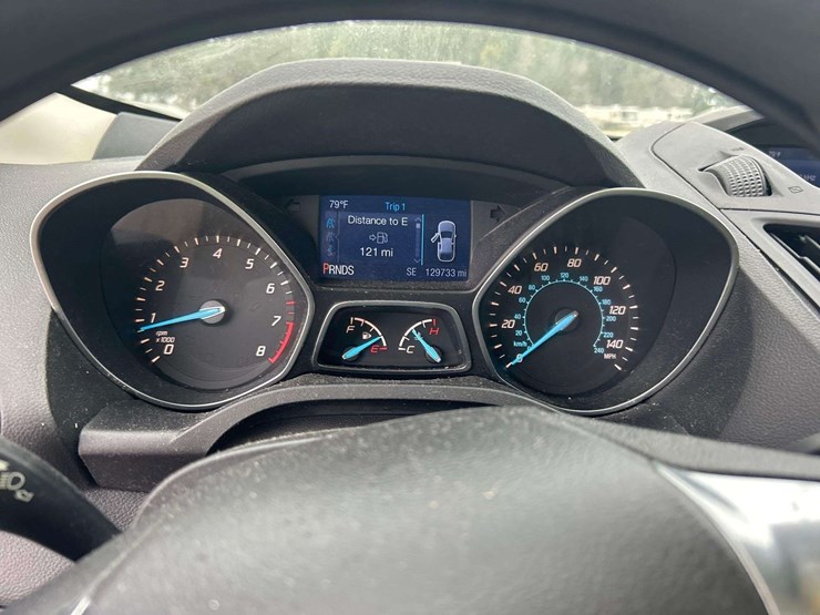 2015-ford-escape-image-14