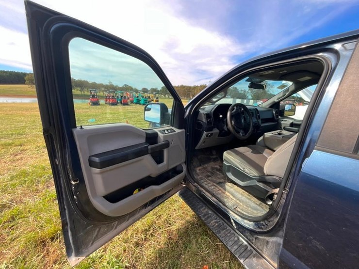 2017-ford-f150-xl-image-14