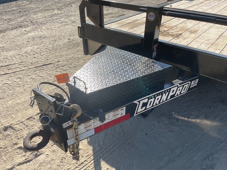 #1012-•-2022-corn-pro-tandem-axle-23'-tilt-deck-trailer,-(has-title)-image-9