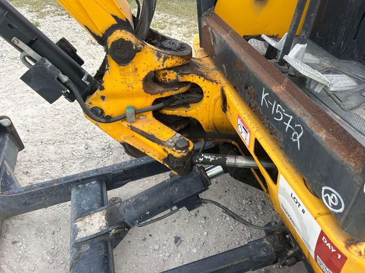 jcb-8030-zts-image-15