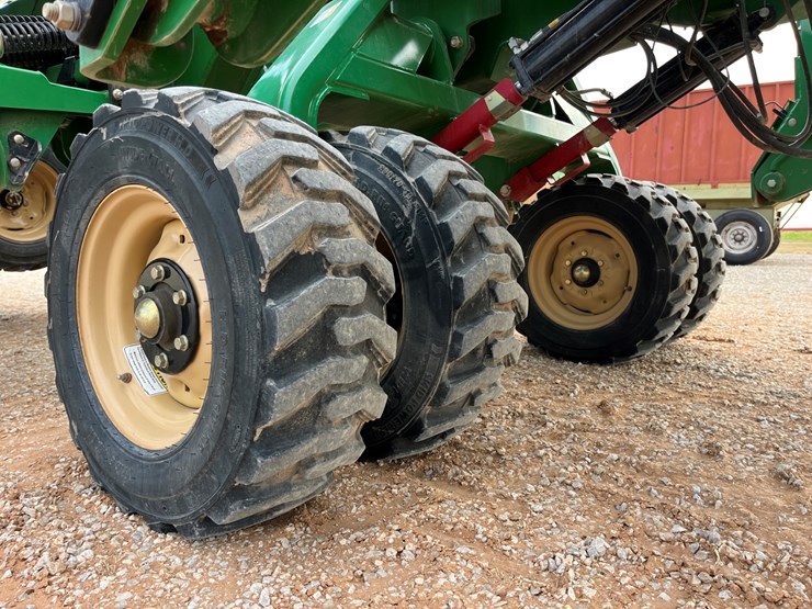 2018-great-plains-3s3000hd-image-24